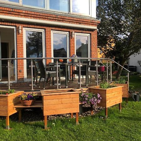 Stadtvilla Bruegemann Mit Terrasse & Parkplatz - Abc136 By AbcWißmar 외부 사진